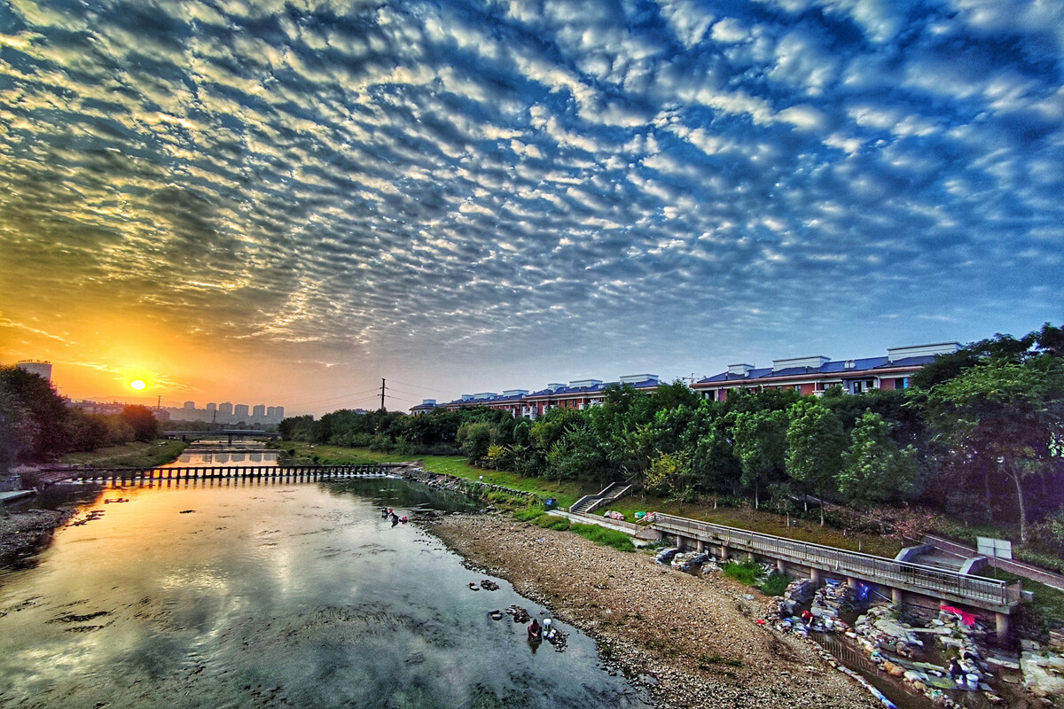 晨曦云(晨曦云海诊所) 晨曦云(晨曦云海诊所)