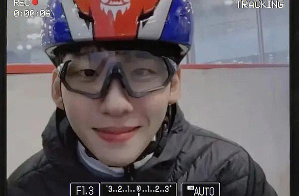 小林带刷网_网红小林